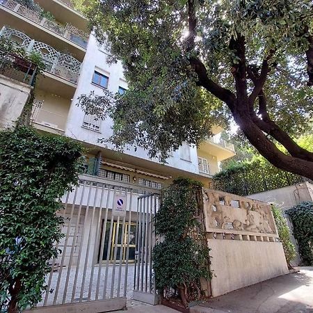 Aventino Contemporary Apartment Rome Bagian luar foto