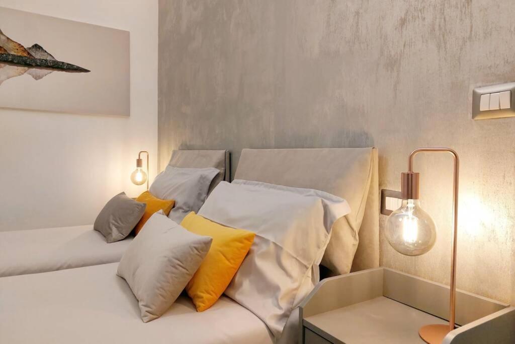 Aventino Contemporary Apartment Rome Bagian luar foto