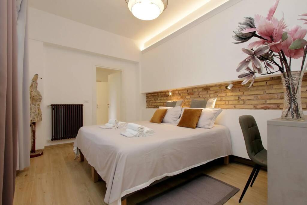 Aventino Contemporary Apartment Rome Bagian luar foto