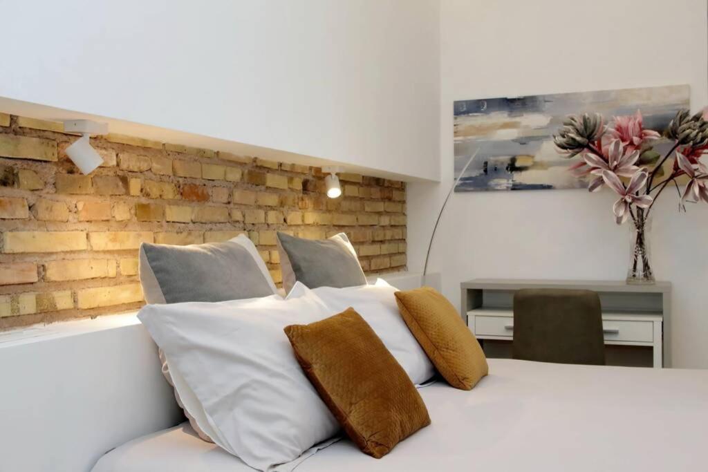 Aventino Contemporary Apartment Rome Bagian luar foto