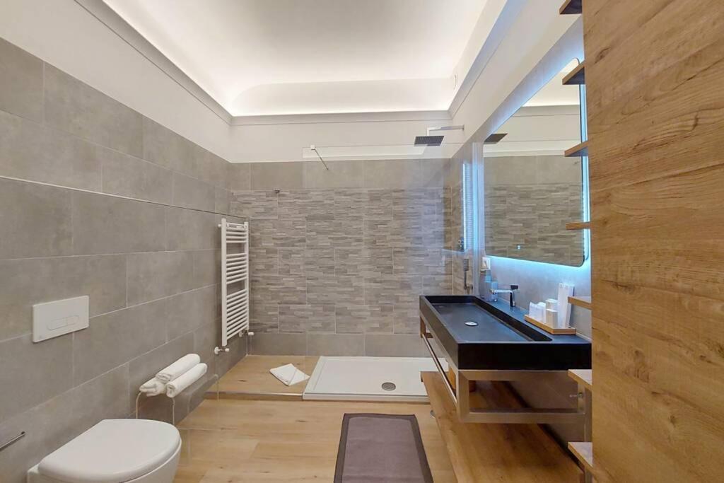 Aventino Contemporary Apartment Rome Bagian luar foto