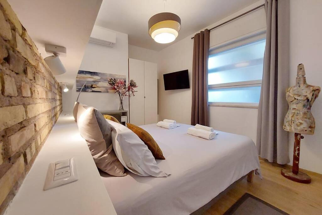 Aventino Contemporary Apartment Rome Bagian luar foto